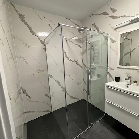 아파트 The Bridge Company Loft 4 - 91m2 제수프